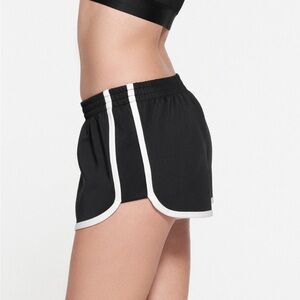 NWT! SKIMS Track Dolphin Short - ONYX